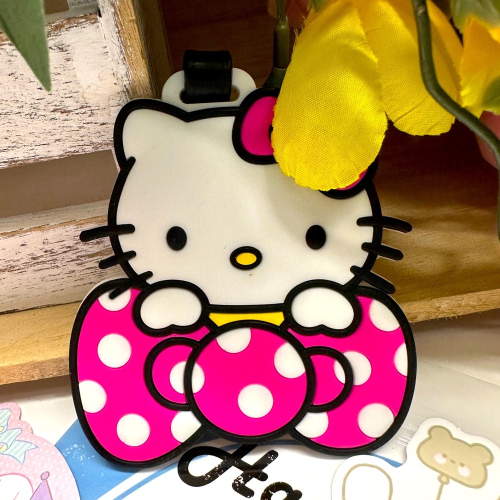 Hello Kitty Vintage 3D silicone luggage Bag name tag - Picture 5 of 6